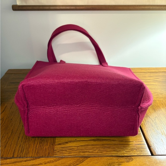 NWT Bath and Body Works Tote - Picture 4 of 5